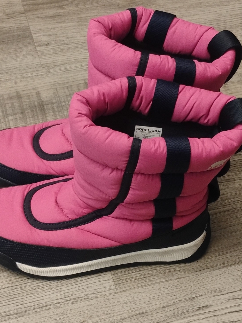 Sorel Kids Pink and Navy Puffer Winter Boots Size 4